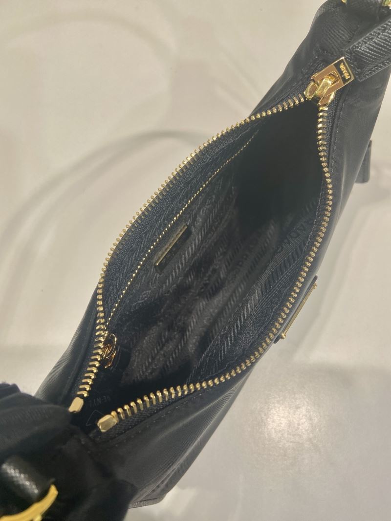 Pra*a hobo bags